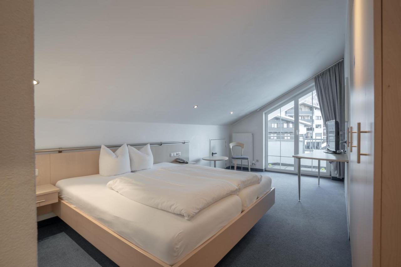 Petit Madlein Bed & Breakfast Ischgl Bagian luar foto