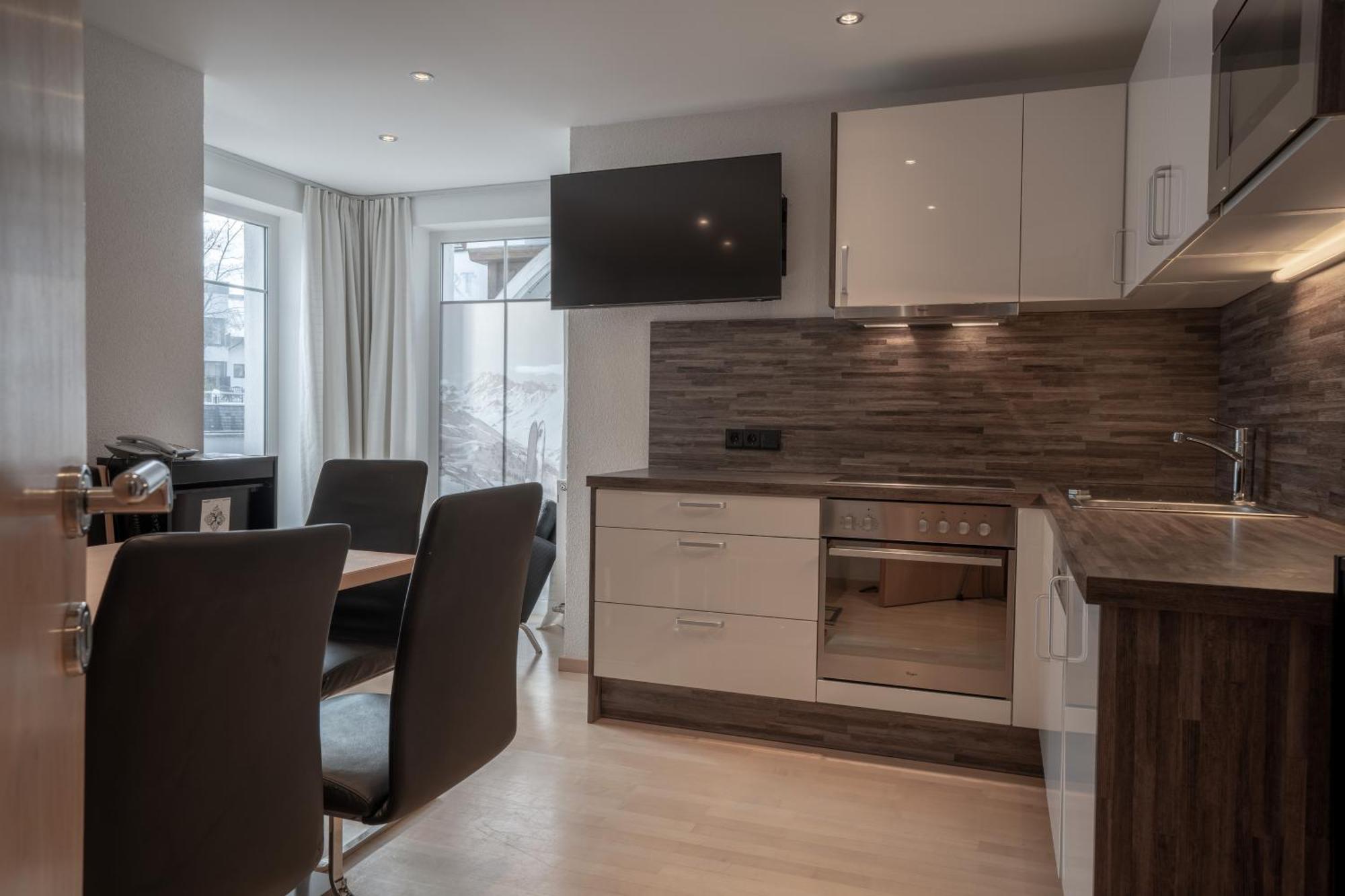 Petit Madlein Bed & Breakfast Ischgl Bagian luar foto