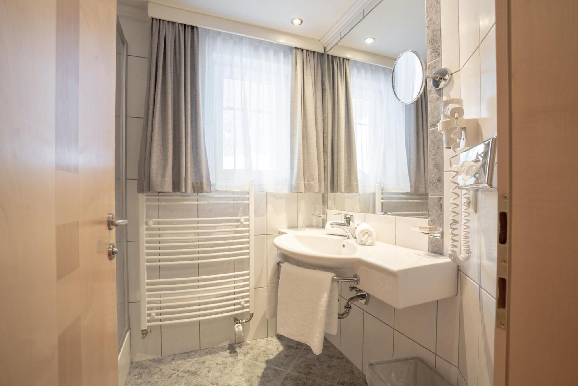 Petit Madlein Bed & Breakfast Ischgl Bagian luar foto