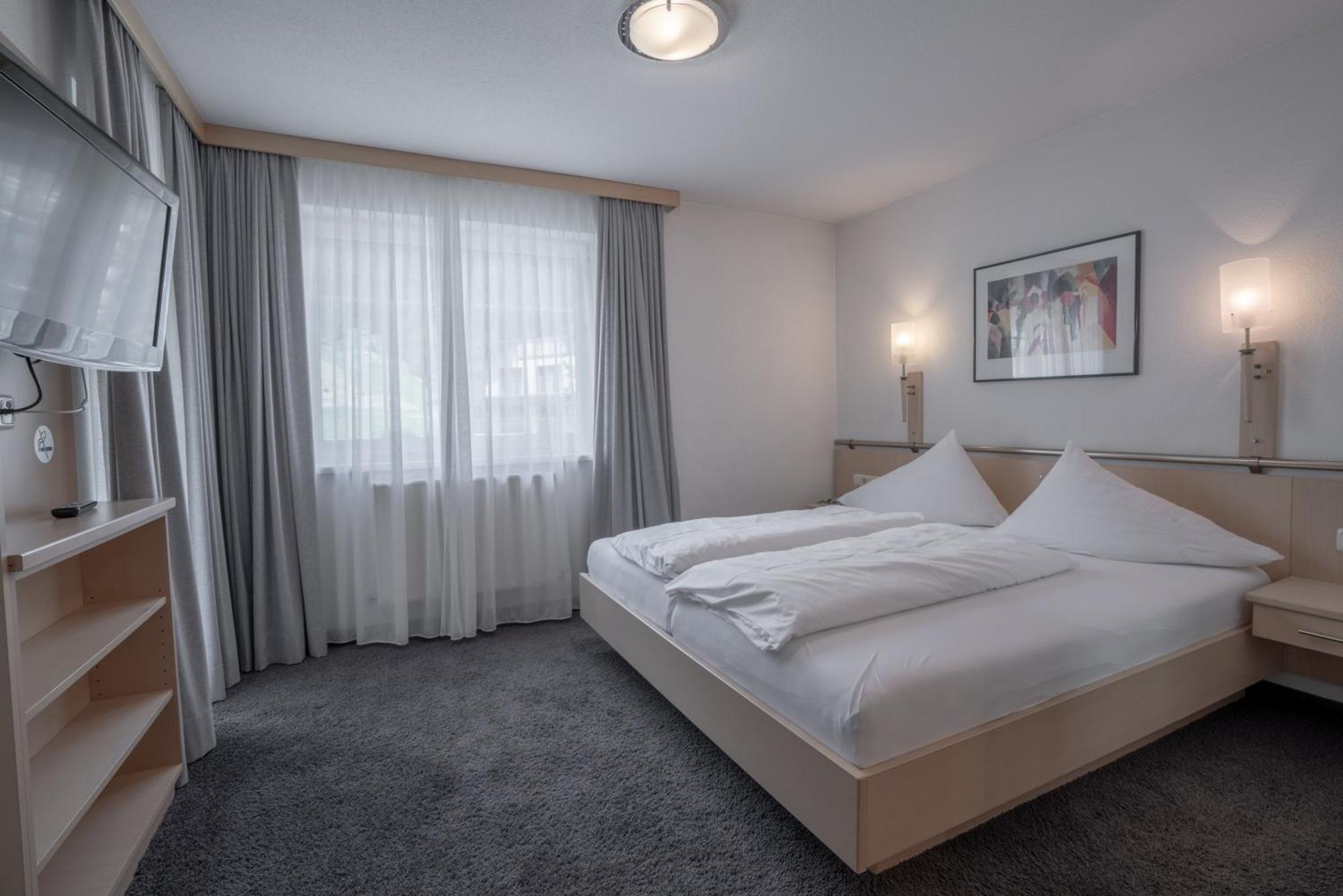 Petit Madlein Bed & Breakfast Ischgl Bagian luar foto